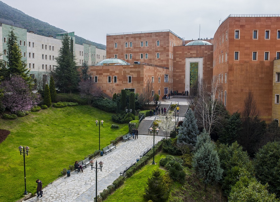 Elektrik Taahht Projesi: Yeditepe niversitesi Elektrik leri